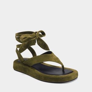 Check out these Boho Olive Green Suede Aerosoles thong sandals Sz9.5 Super cute!